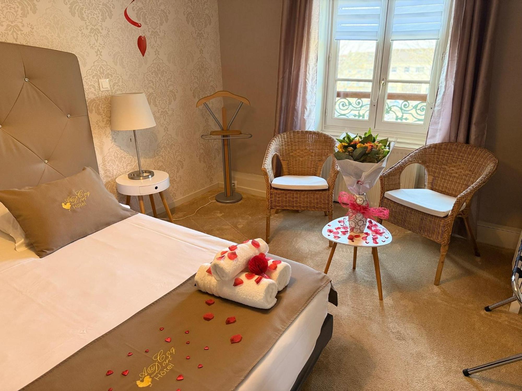 Hôtel Au Coq Dort Spa Châtillon-sur-Chalaronne Exterior foto